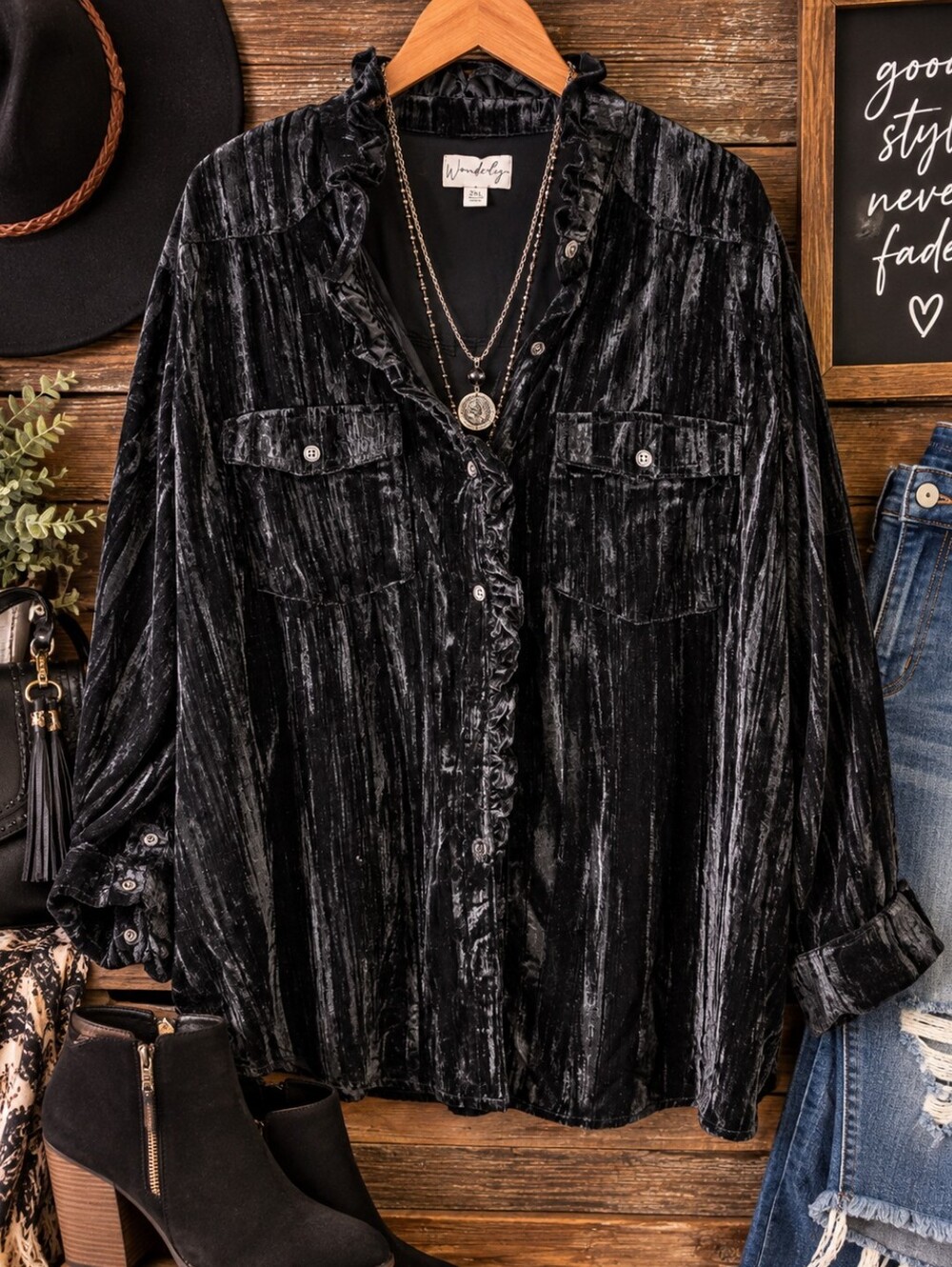 Wonderly XL Black Crushed Velvet Ruffle Button Front Blouse Boho Holiday NWT